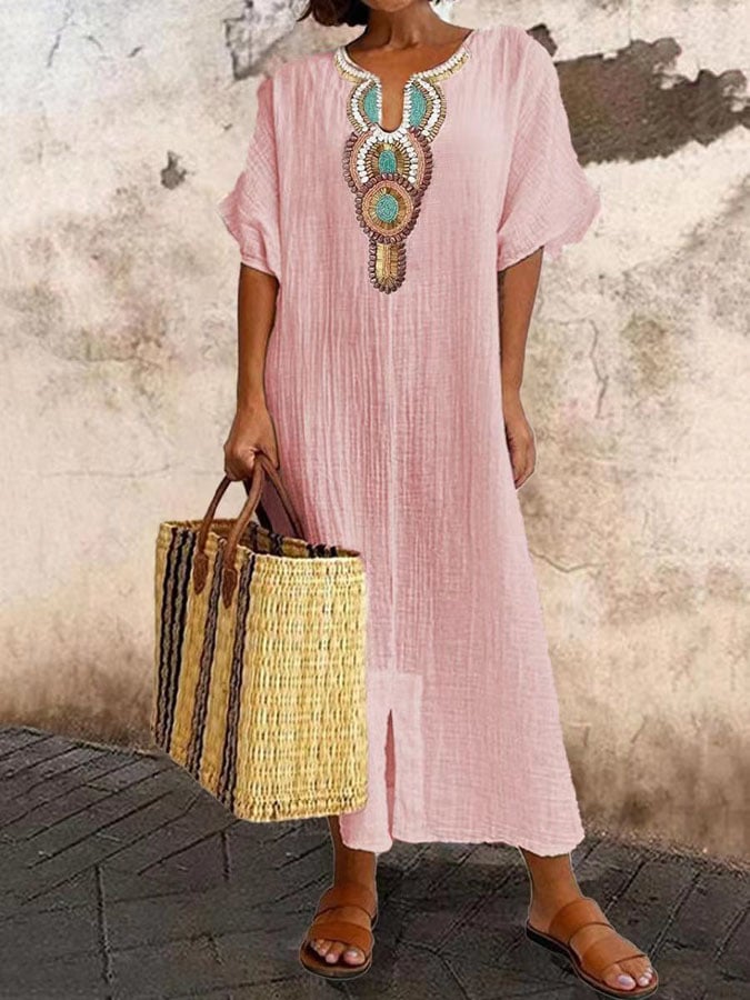 Femme - Robe caftan aérienne en tissu léger avec accent ethnique - Style bohème chic pour toutes les occasions