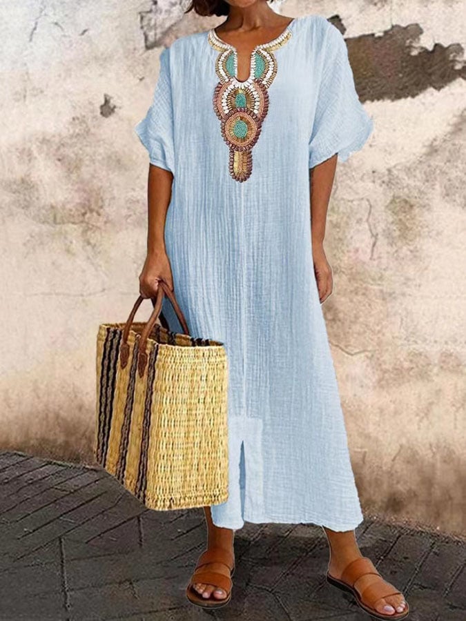 Femme - Robe caftan aérienne en tissu léger avec accent ethnique - Style bohème chic pour toutes les occasions